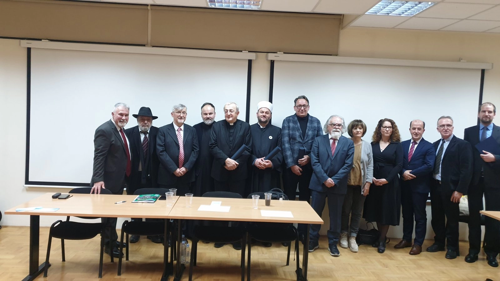 Profesoru Topiću uručeno priznanje Udruge za vjersku slobodu u Hrvatskoj